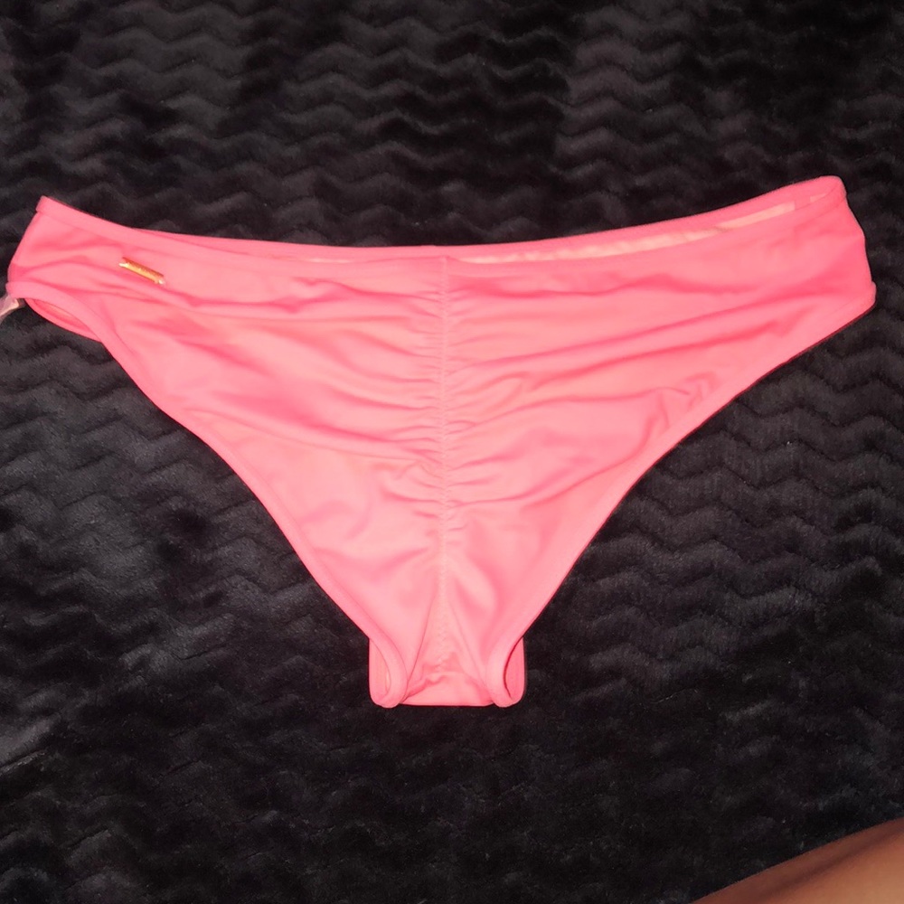 Bikini bundle - Picture 3 of 7